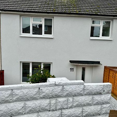 Florina S House 4 Bedrooms Villa Rugeley Bagian luar foto