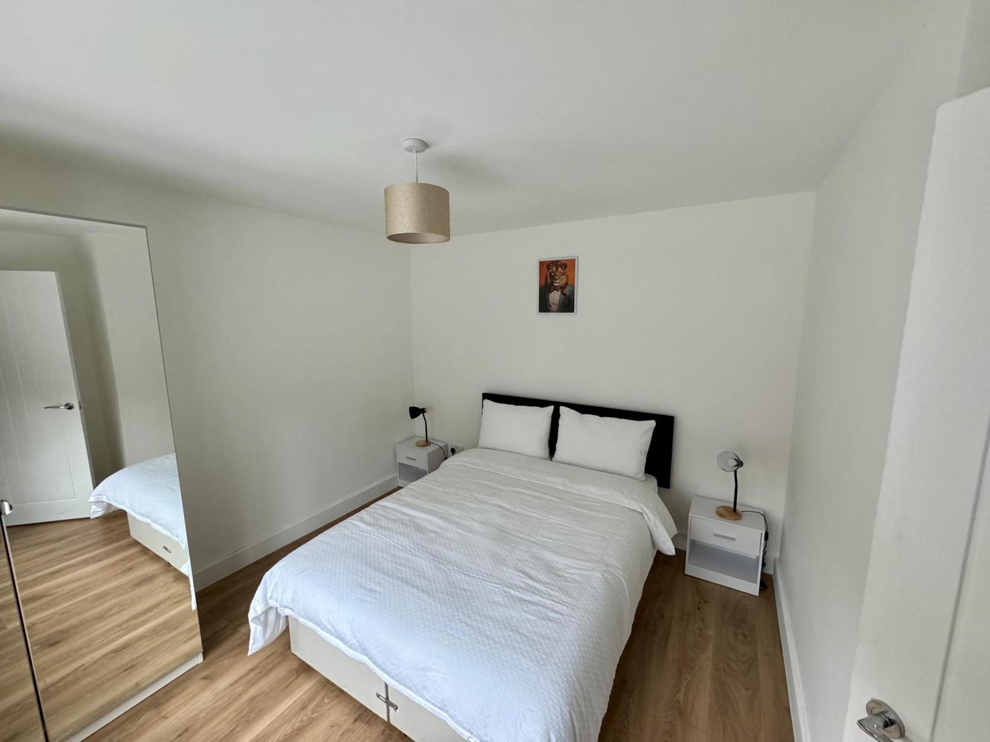 Florina S House 4 Bedrooms Villa Rugeley Bagian luar foto